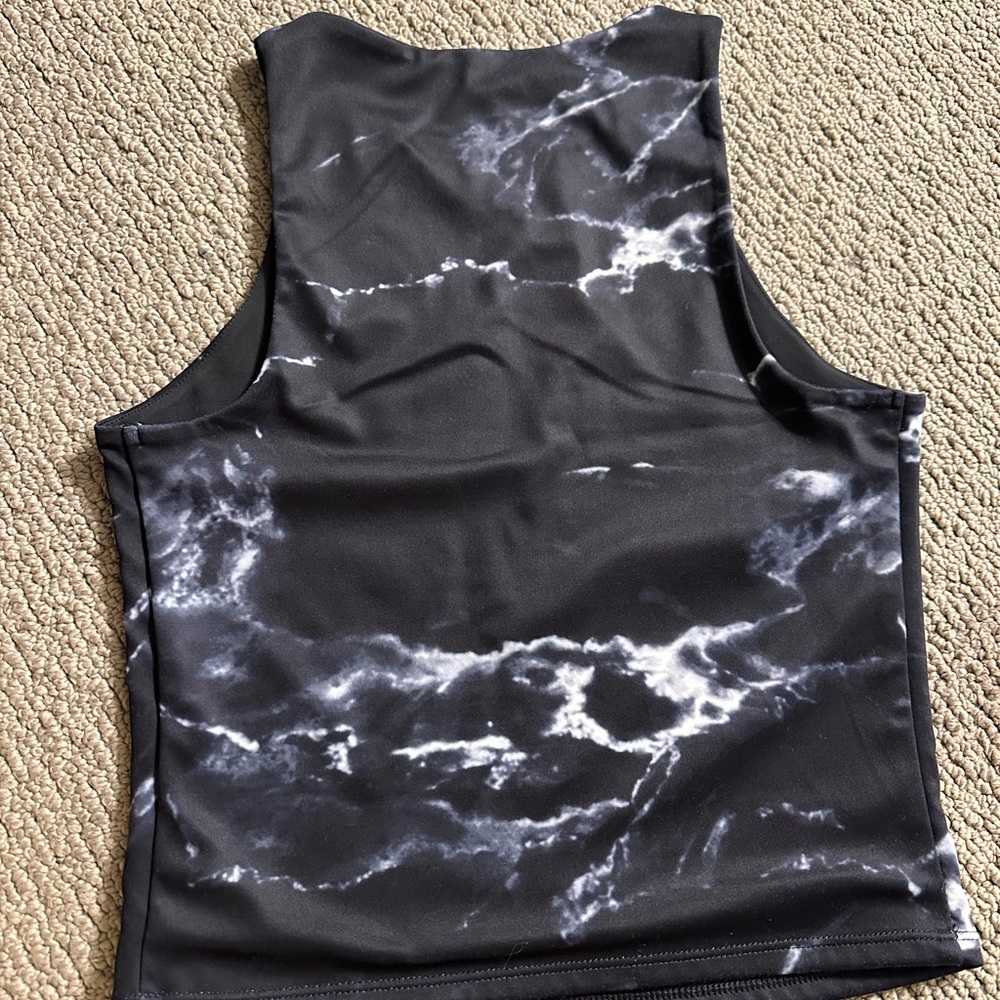 Express Workout Top - Picture 2 of 3